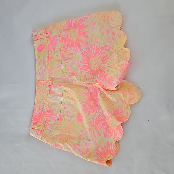 Lilly Pulitzer Sunkissed Yellow Orange Sunkissed Print Buttercup Shorts Size 2 - Picture 4 of 14